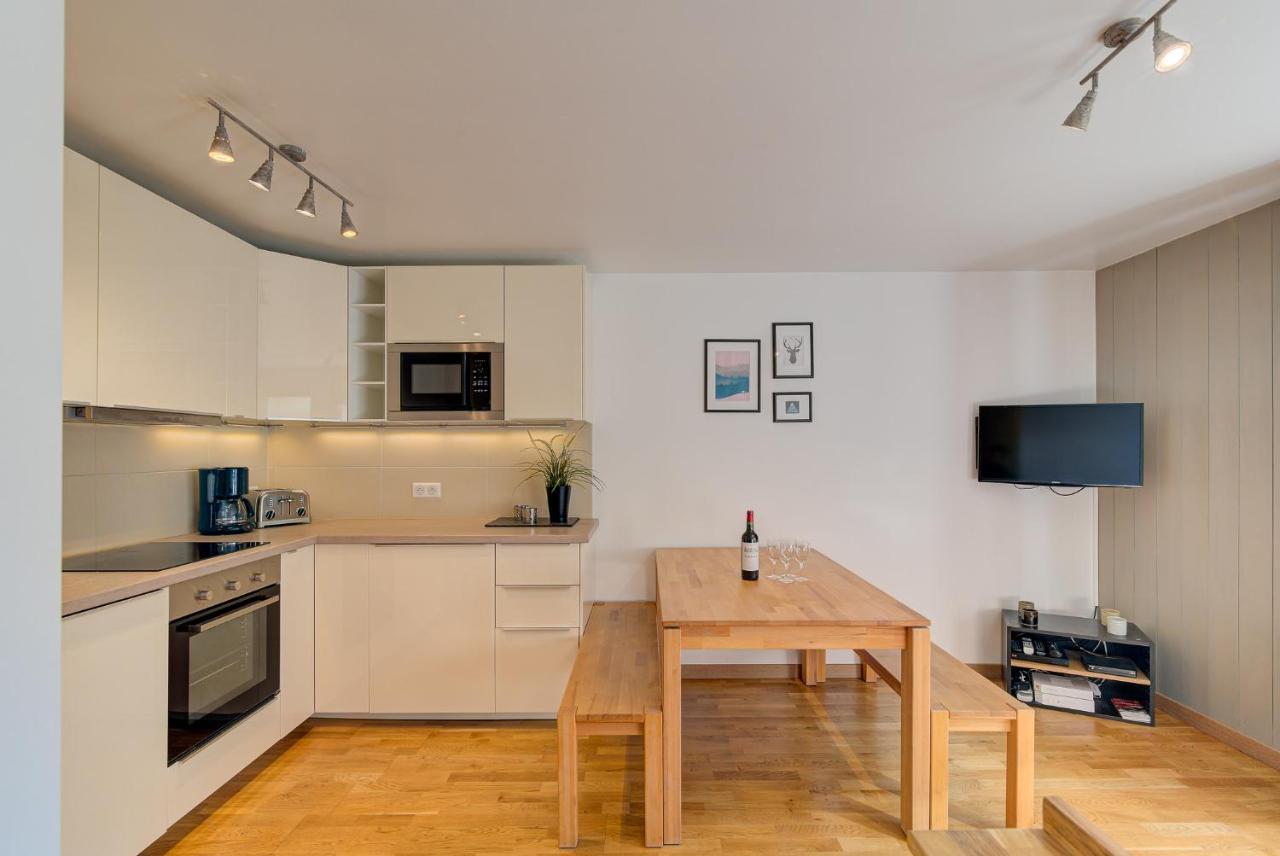 Apartment Fermes Du Montenvers B11 - Alpes Travel - Central Chamonix - Sleeps 4 Exterior photo